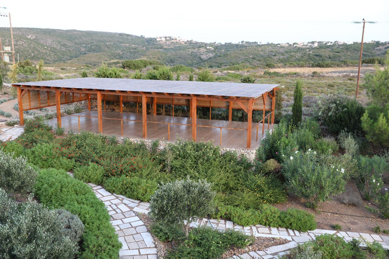 The Windmill Resort Mitata ภายนอก รูปภาพ